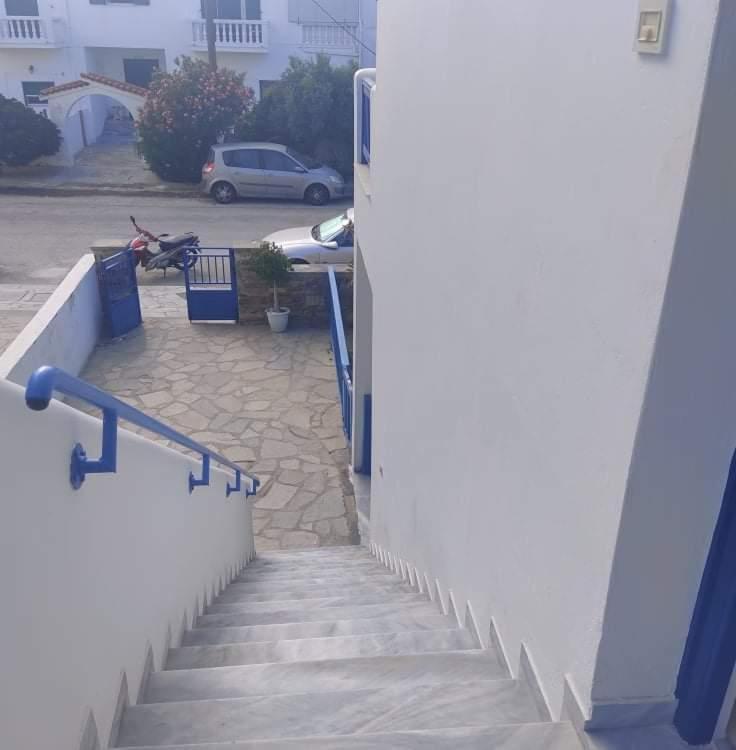 Xristiana'S House Apartment Tinos Exterior photo