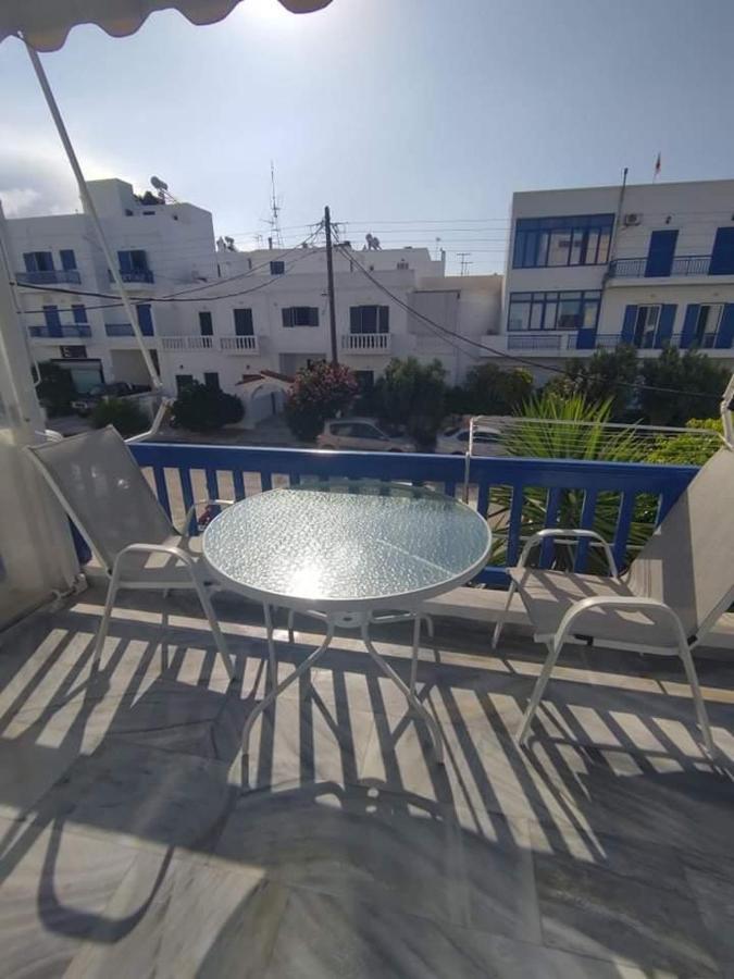 Xristiana'S House Apartment Tinos Exterior photo